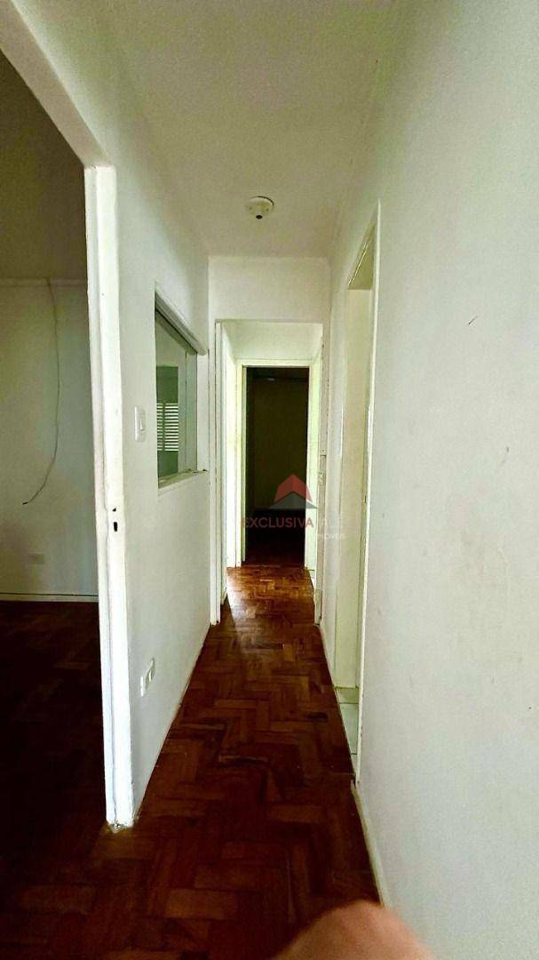 Casa para alugar com 4 quartos, 200m² - Foto 13
