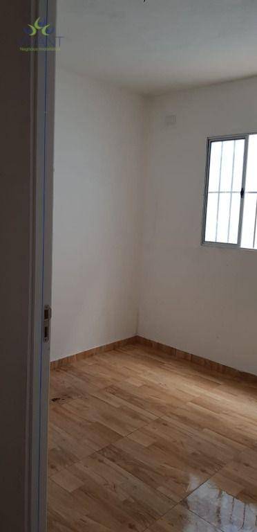 Casa à venda com 2 quartos, 150m² - Foto 14