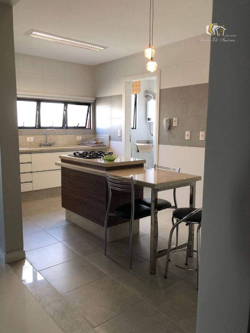 Apartamento à venda com 3 quartos, 157m² - Foto 4