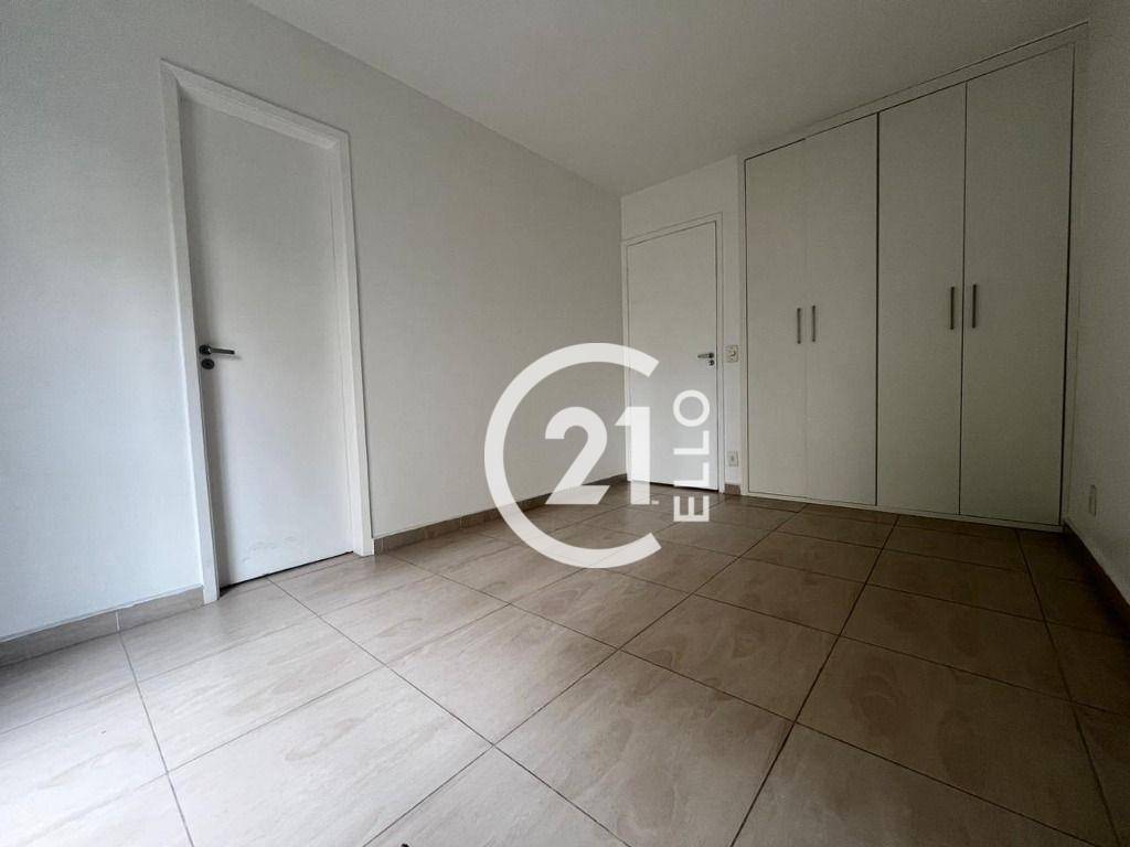 Apartamento para alugar com 3 quartos, 157m² - Foto 6