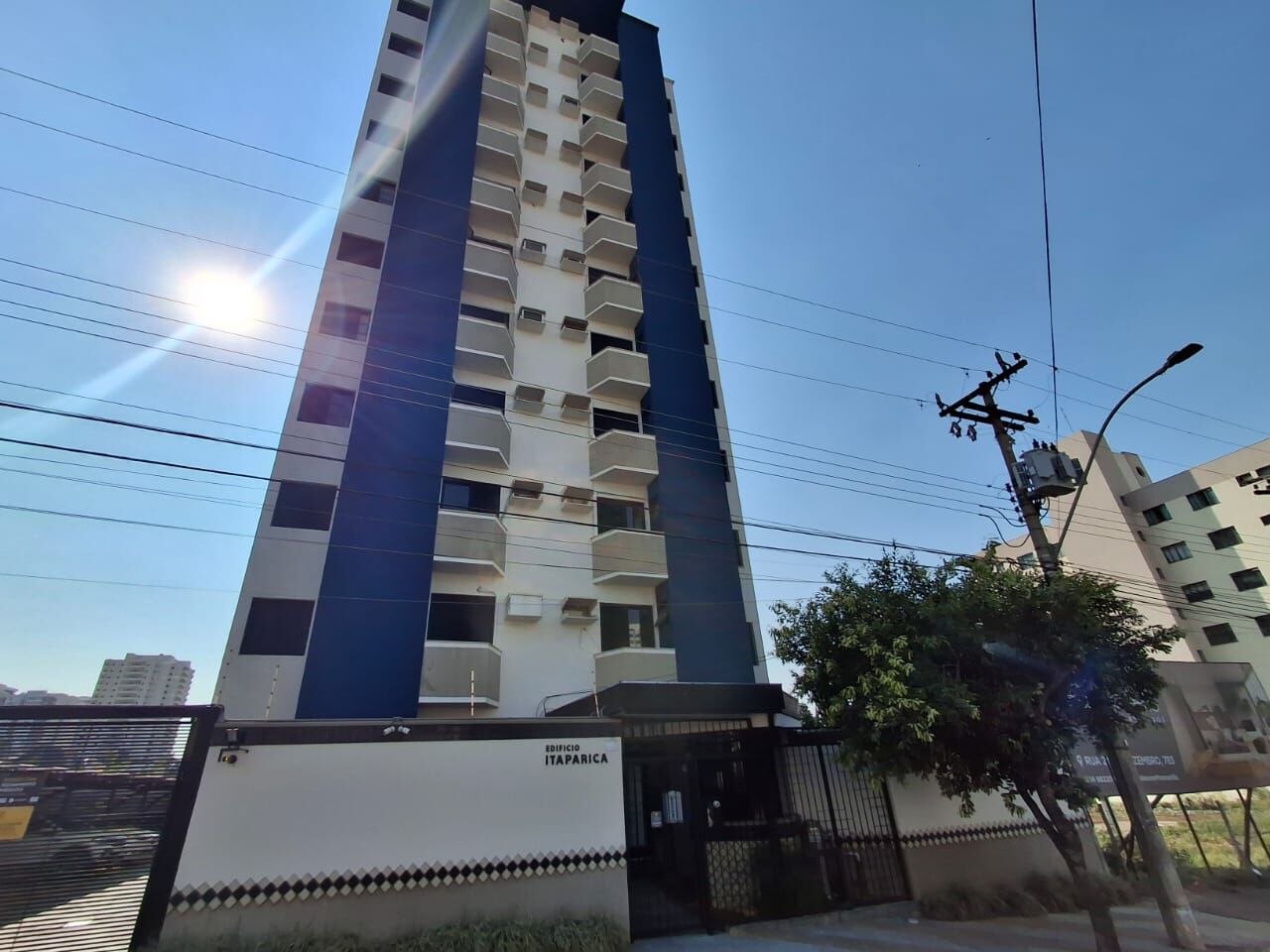 Apartamento para alugar com 3 quartos, 87m² - Foto 1