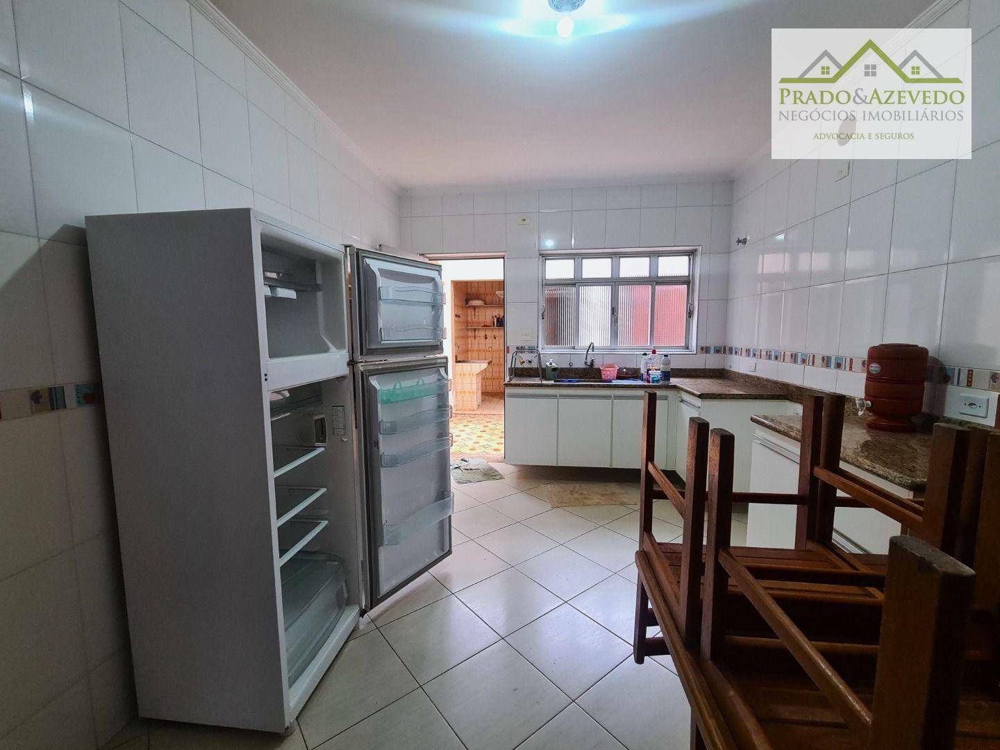 Casa à venda com 3 quartos, 130m² - Foto 8