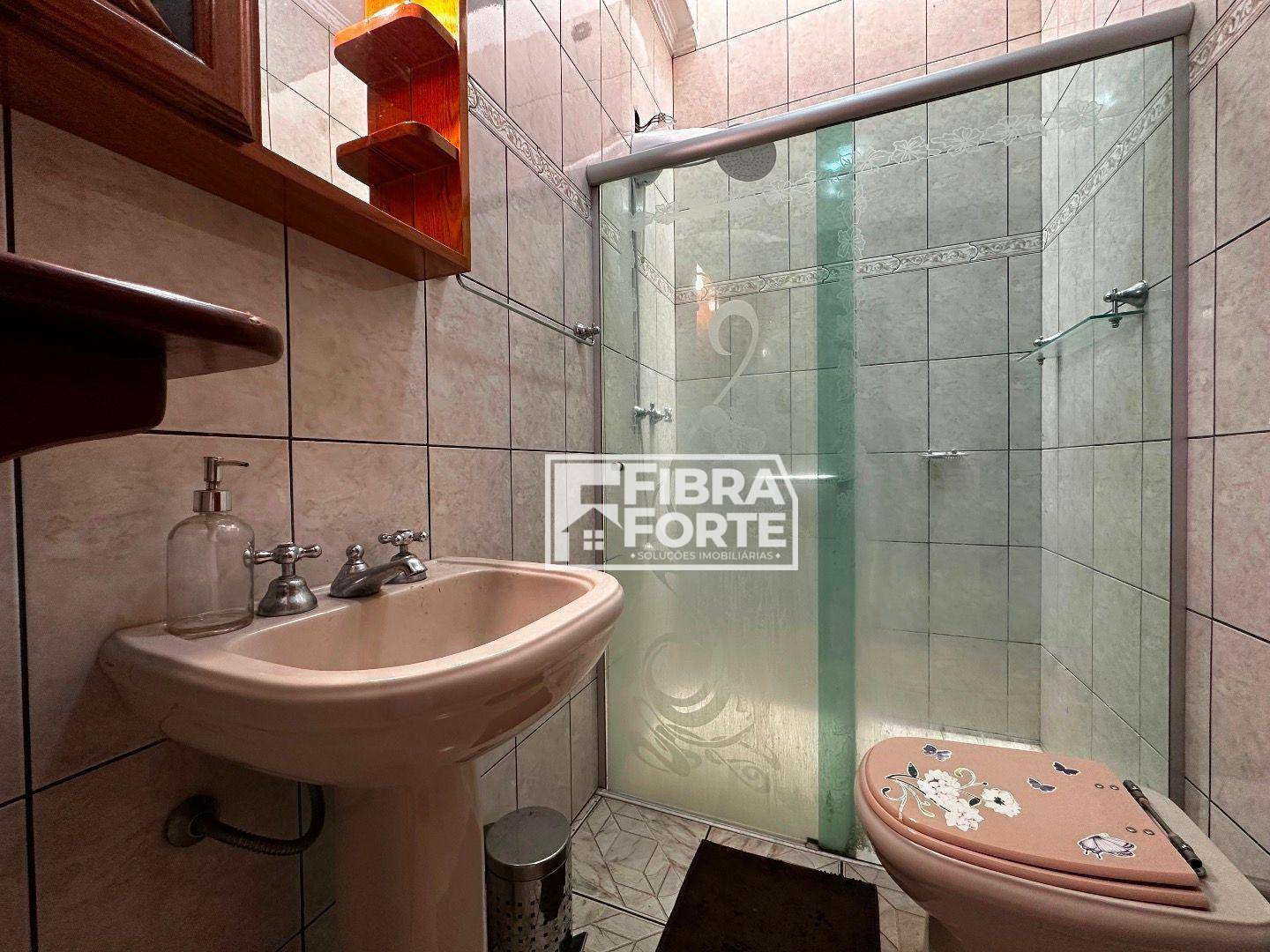 Casa à venda com 4 quartos, 230m² - Foto 20