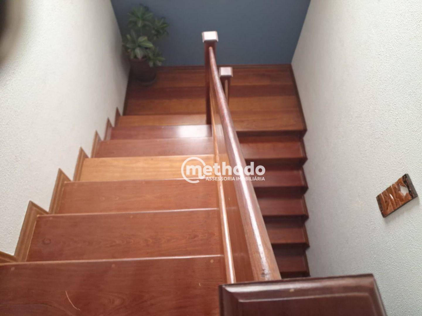 Casa à venda com 3 quartos, 240m² - Foto 9