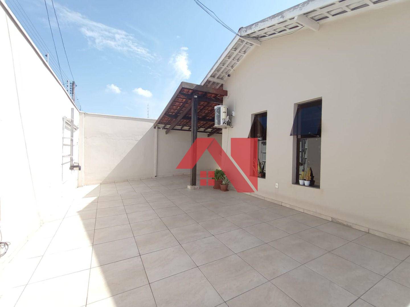 Casa à venda com 2 quartos, 120m² - Foto 12