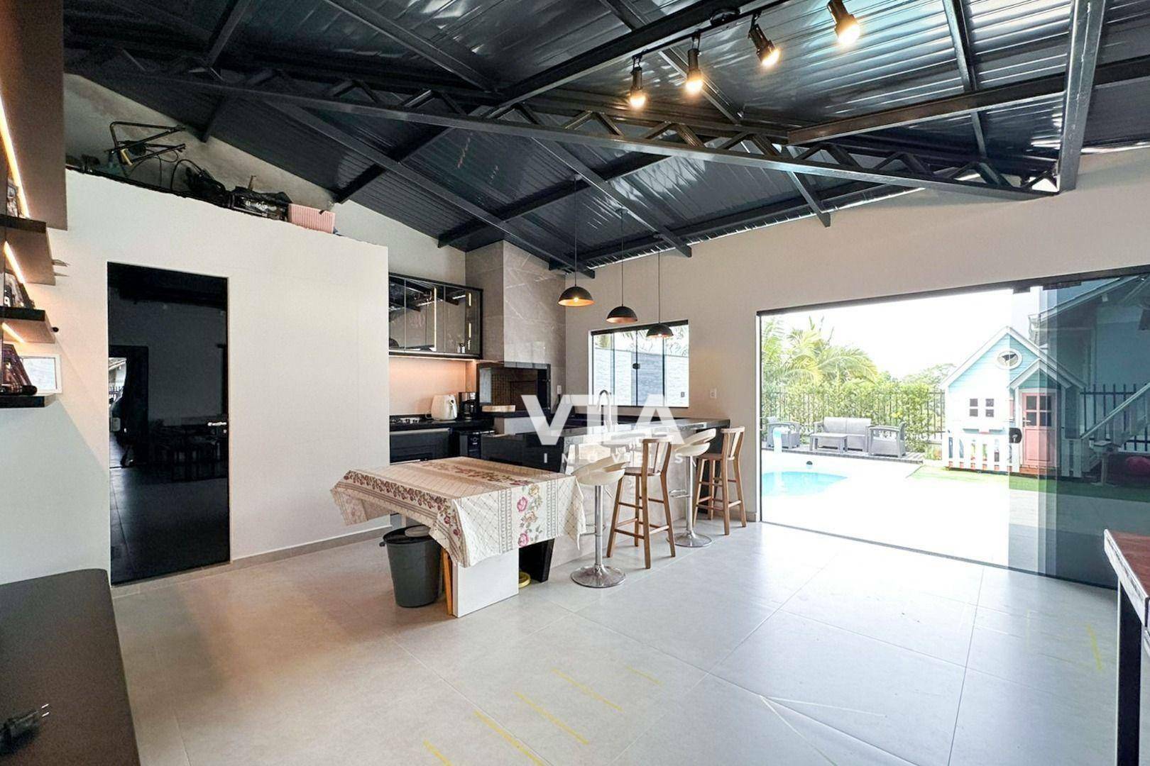 Casa à venda com 3 quartos, 260m² - Foto 12