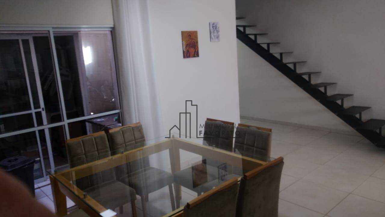 Casa à venda com 3 quartos, 160m² - Foto 1