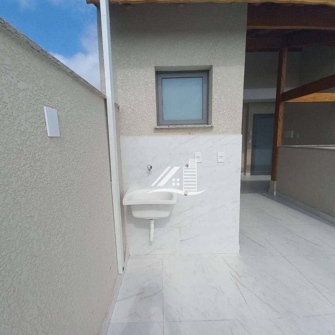 Cobertura à venda com 2 quartos, 84m² - Foto 2