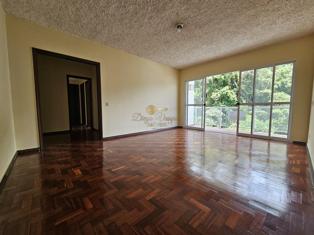 Apartamento à venda com 2 quartos, 82m² - Foto 3