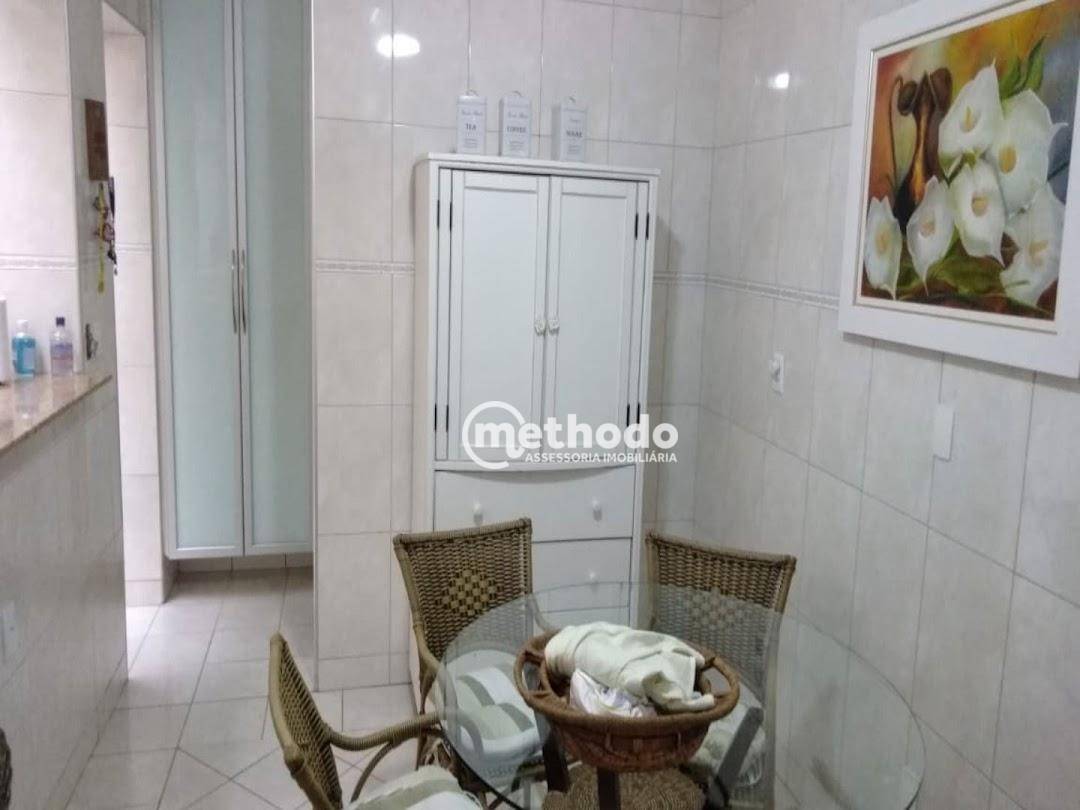 Casa à venda com 3 quartos, 263m² - Foto 12