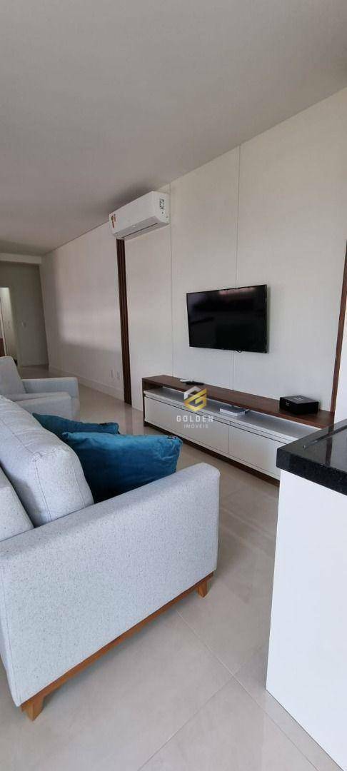 Apartamento à venda com 3 quartos, 111m² - Foto 2