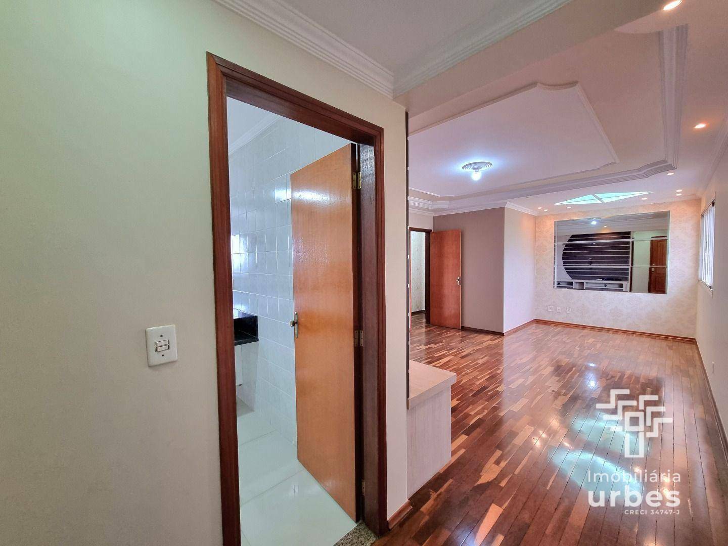 Apartamento à venda com 3 quartos, 115m² - Foto 3