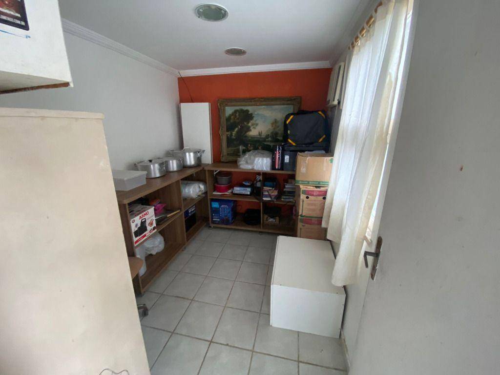 Casa à venda com 5 quartos, 250m² - Foto 11