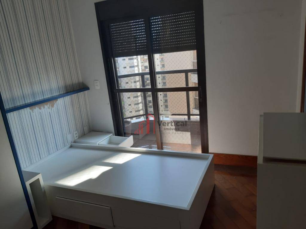 Cobertura para alugar com 3 quartos, 380m² - Foto 2