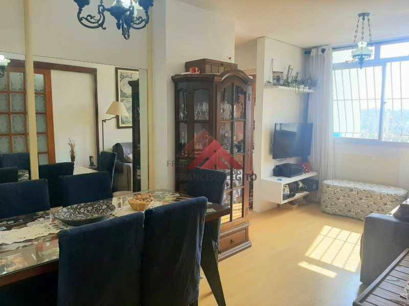 Apartamento à venda com 2 quartos, 60m² - Foto 4