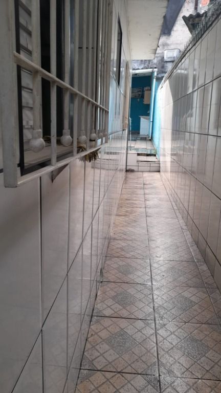 Sobrado à venda com 3 quartos, 90m² - Foto 4