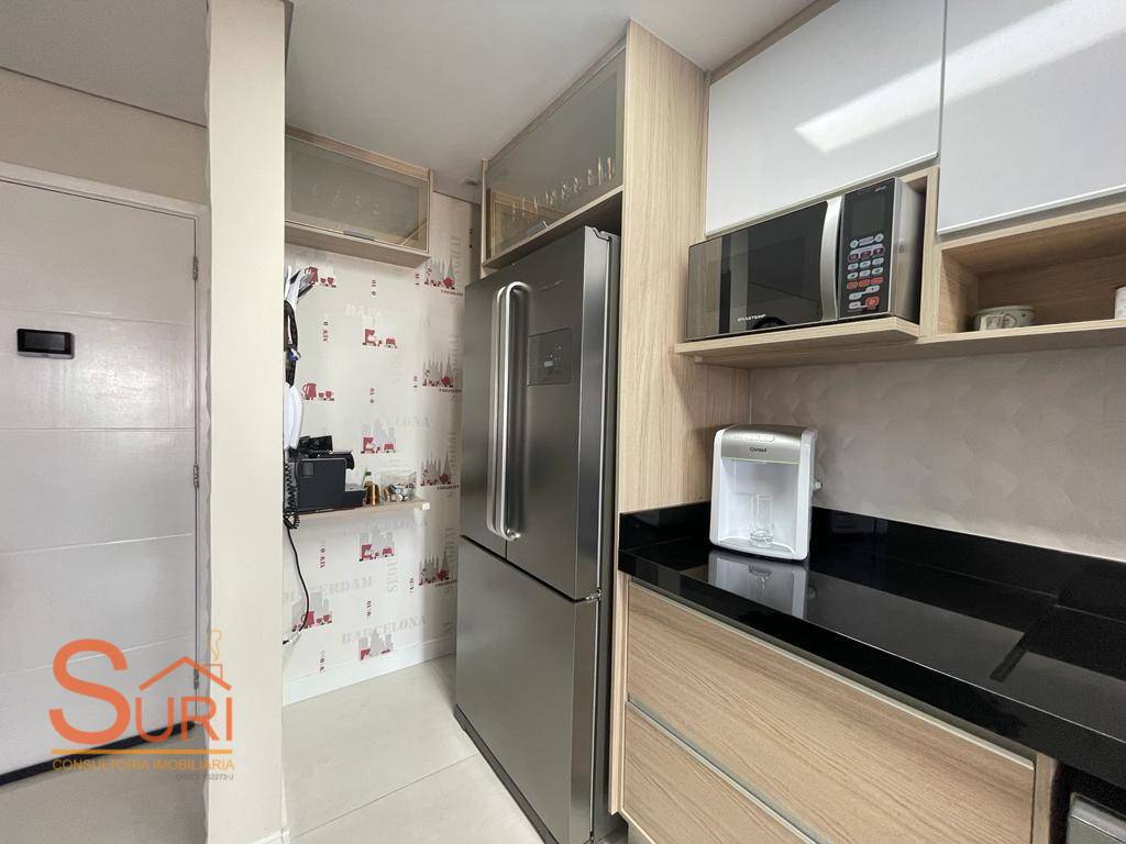 Apartamento à venda com 3 quartos, 80m² - Foto 13