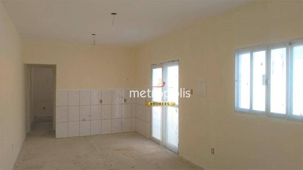 Casa à venda com 2 quartos, 57m² - Foto 1