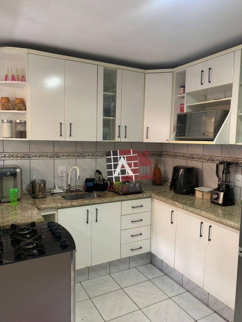 Sobrado à venda com 2 quartos, 71m² - Foto 1