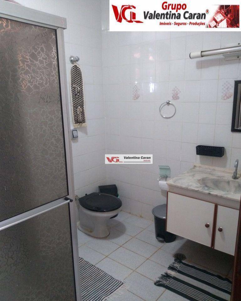 Chácara à venda com 8 quartos, 1100m² - Foto 33