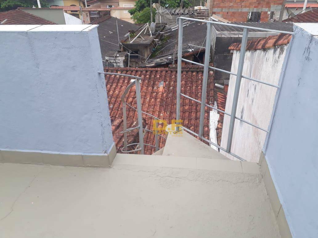 Sobrado à venda com 2 quartos, 168m² - Foto 3