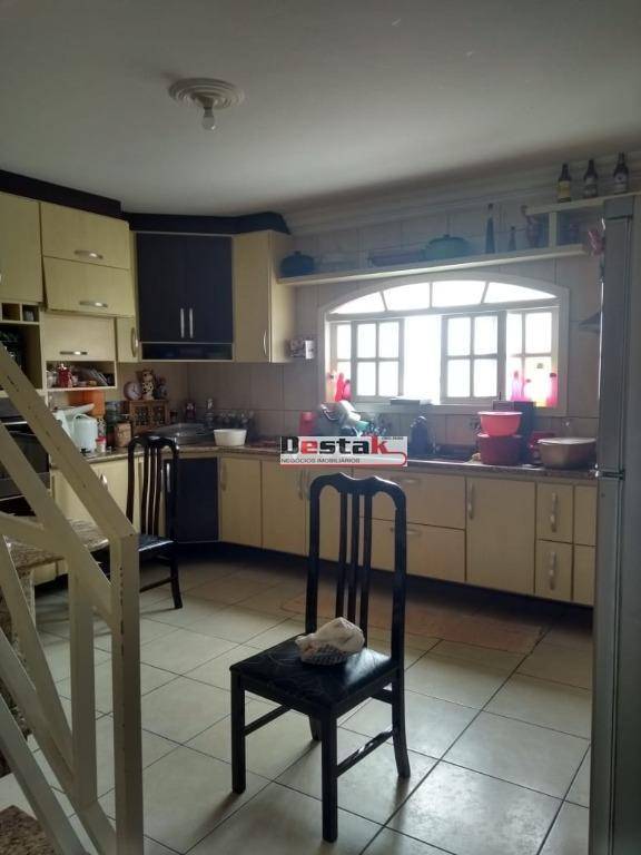 Sobrado à venda com 3 quartos, 180m² - Foto 12