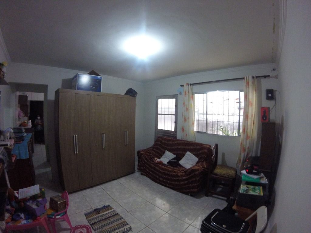 Casa à venda com 2 quartos, 90m² - Foto 5