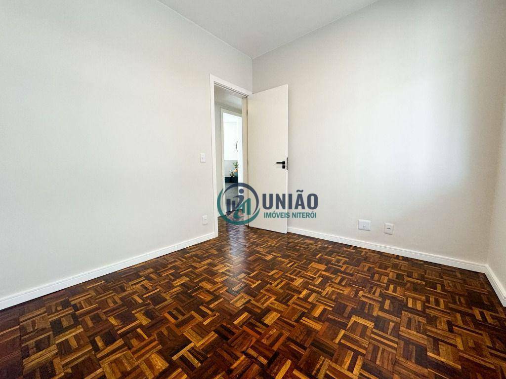 Apartamento à venda com 2 quartos, 80m² - Foto 27