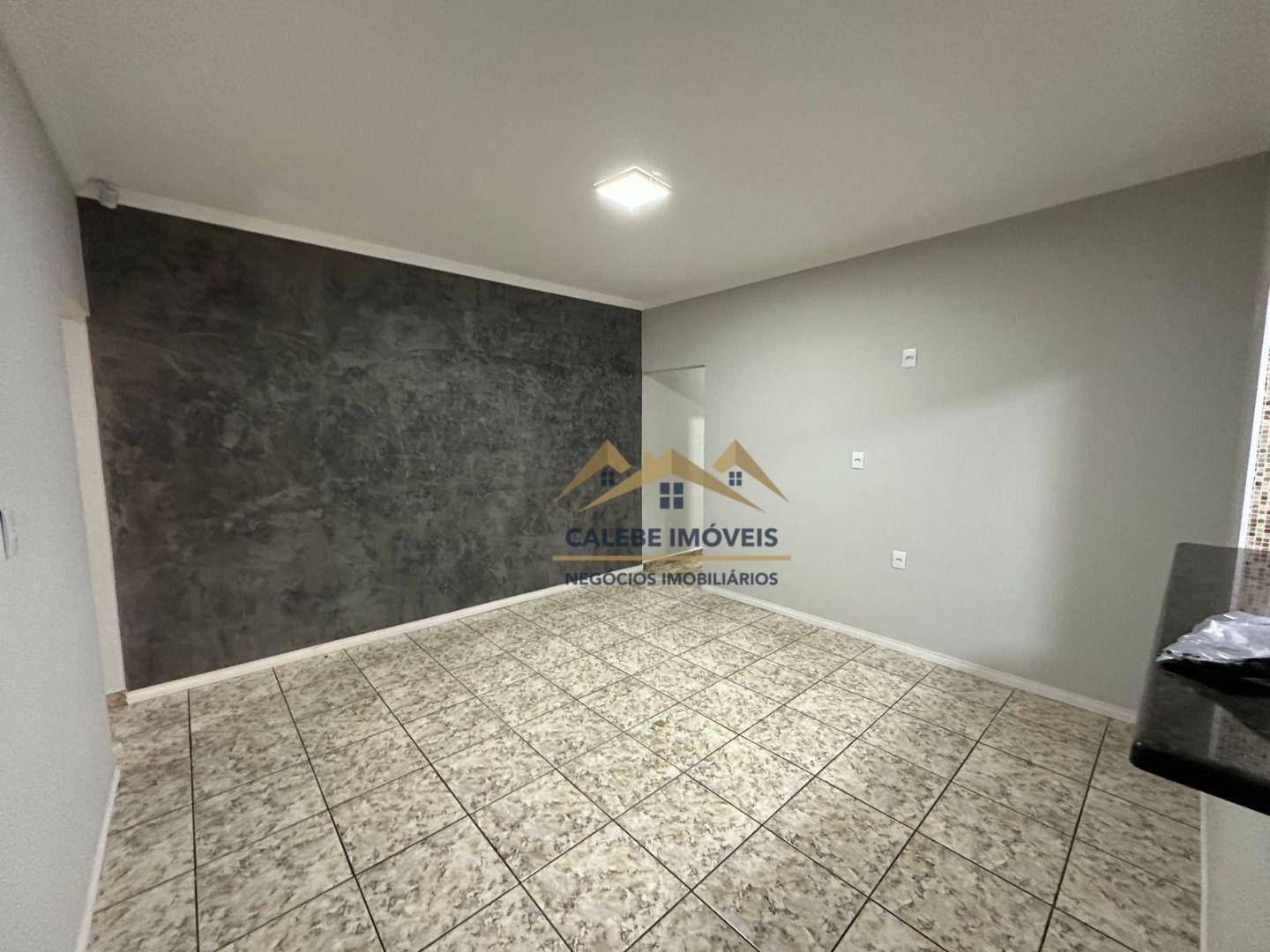 Casa para alugar com 2 quartos, 110m² - Foto 4