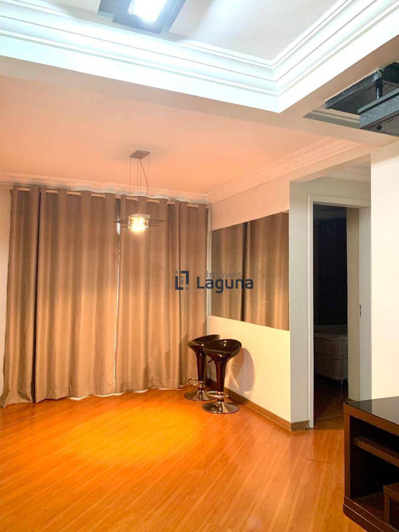 Apartamento para alugar com 2 quartos, 103m² - Foto 1