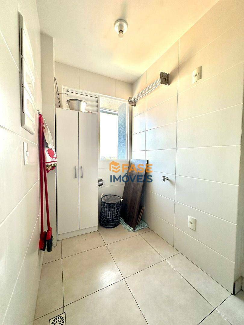 Apartamento à venda com 2 quartos, 66m² - Foto 4