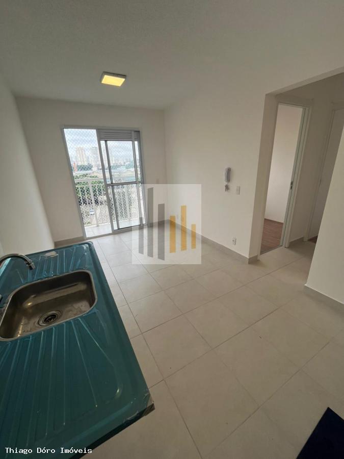 Apartamento para alugar com 2 quartos, 35m² - Foto 14