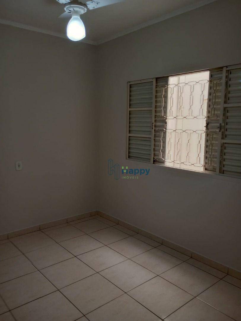 Casa para alugar com 4 quartos, 180m² - Foto 12