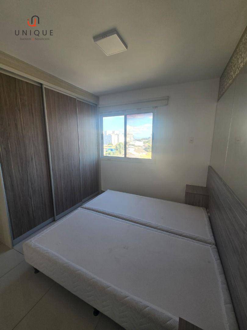 Apartamento para alugar com 3 quartos, 85m² - Foto 2