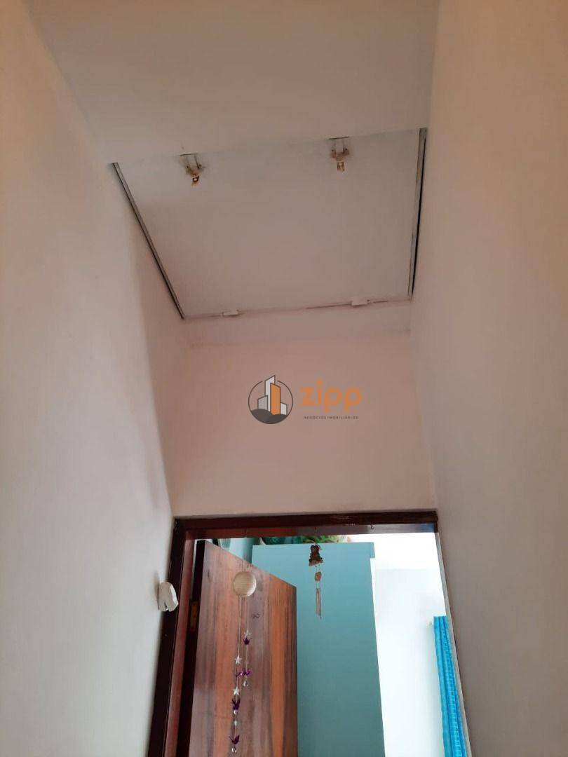 Sobrado à venda com 3 quartos, 200m² - Foto 49