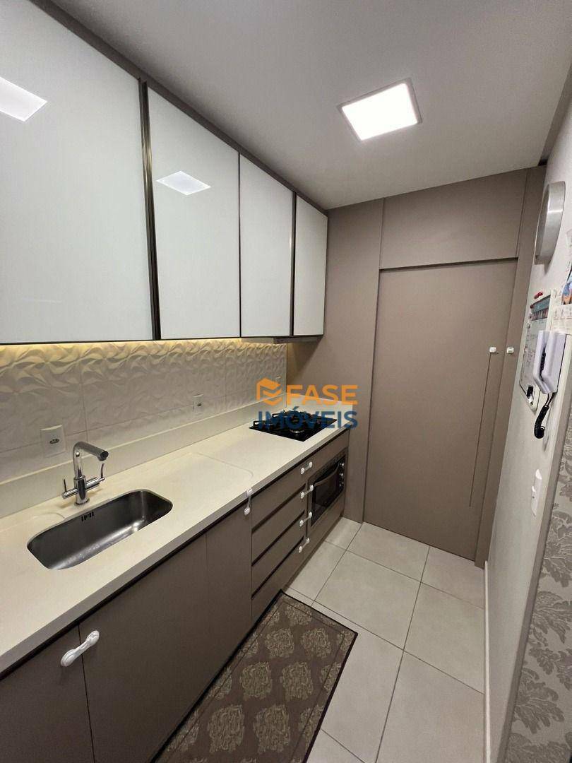 Apartamento à venda com 3 quartos, 83m² - Foto 12