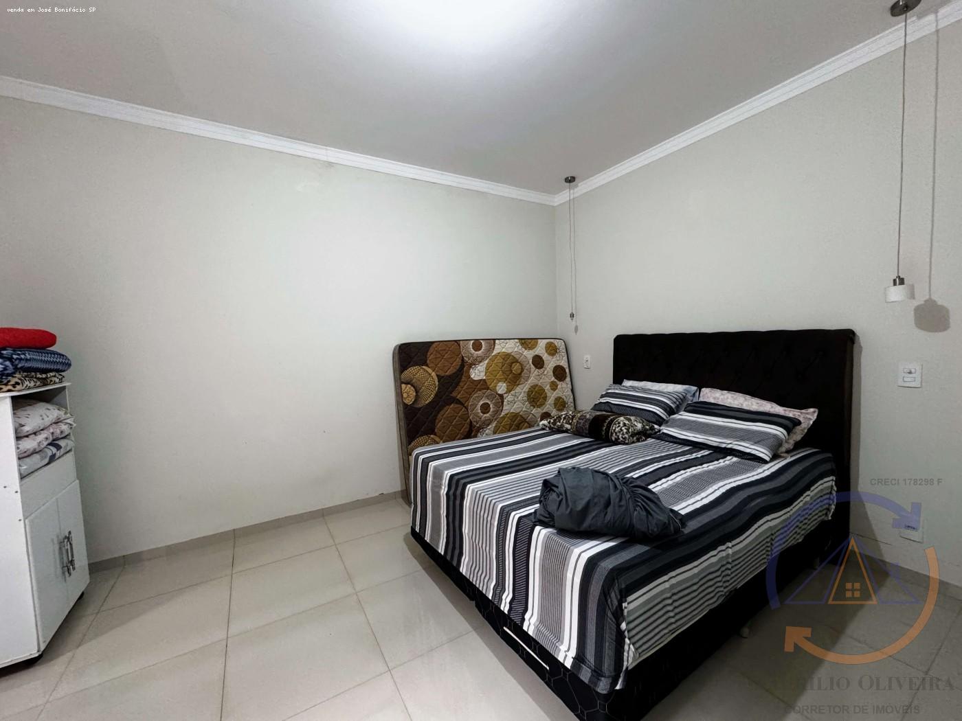 Casa à venda com 3 quartos, 259m² - Foto 18
