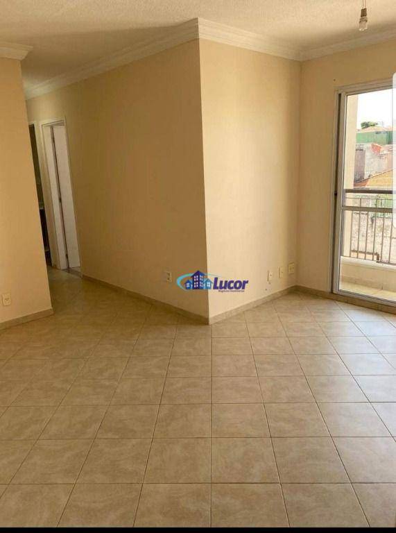 Apartamento para alugar com 2 quartos, 50m² - Foto 3