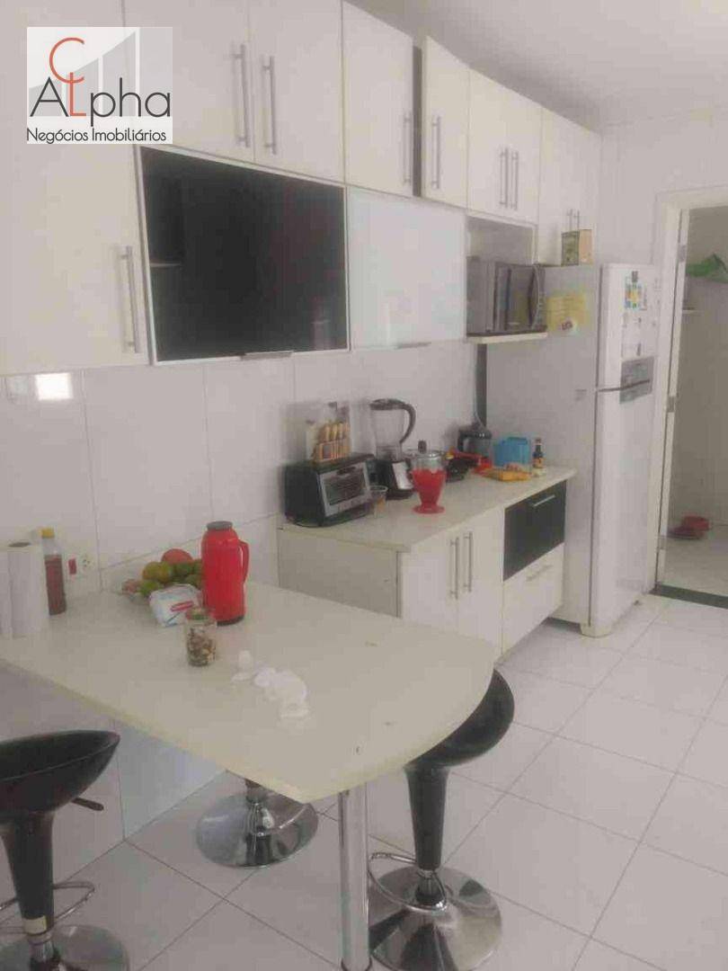 Sobrado à venda com 4 quartos, 300m² - Foto 5