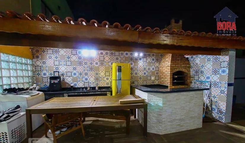 Sobrado à venda com 3 quartos, 239m² - Foto 4