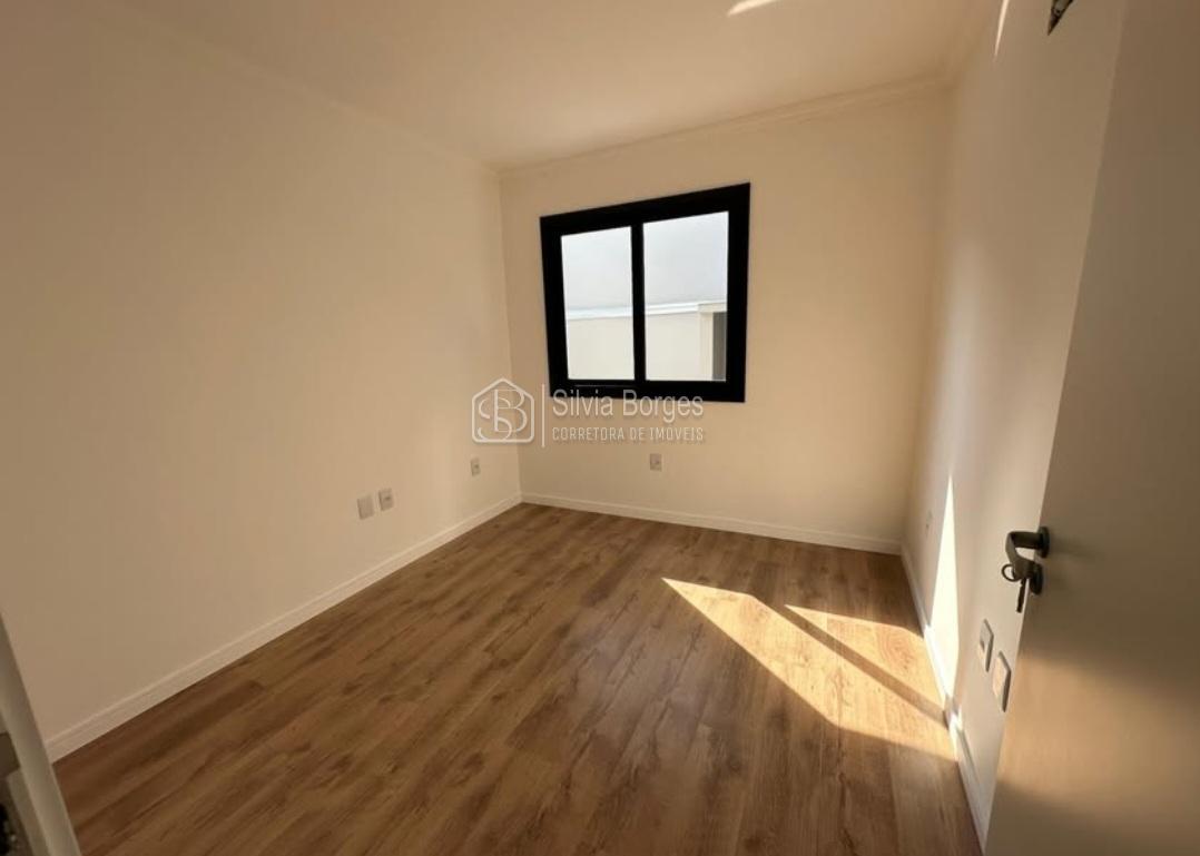 Casa à venda com 3 quartos, 99m² - Foto 11