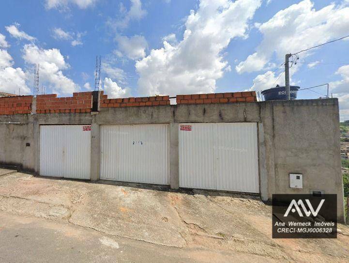 Casa à venda com 3 quartos, 200m² - Foto 1