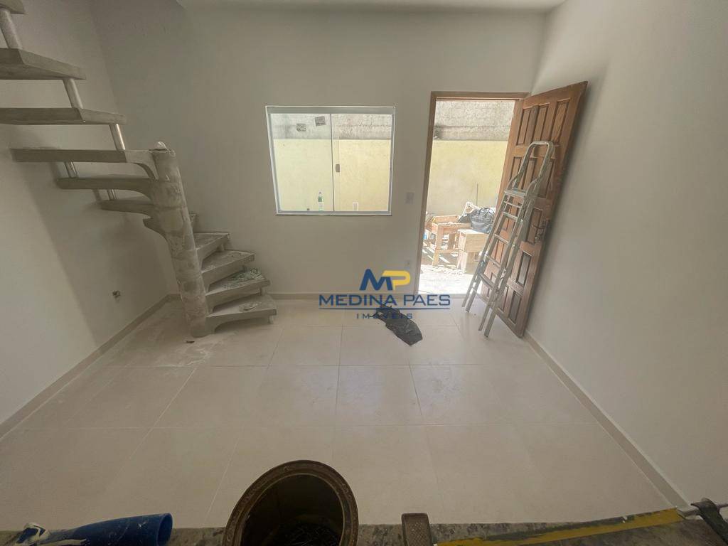 Casa à venda com 2 quartos, 50M2 - Foto 1