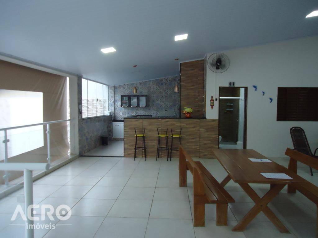 Casa à venda com 3 quartos, 200m² - Foto 7