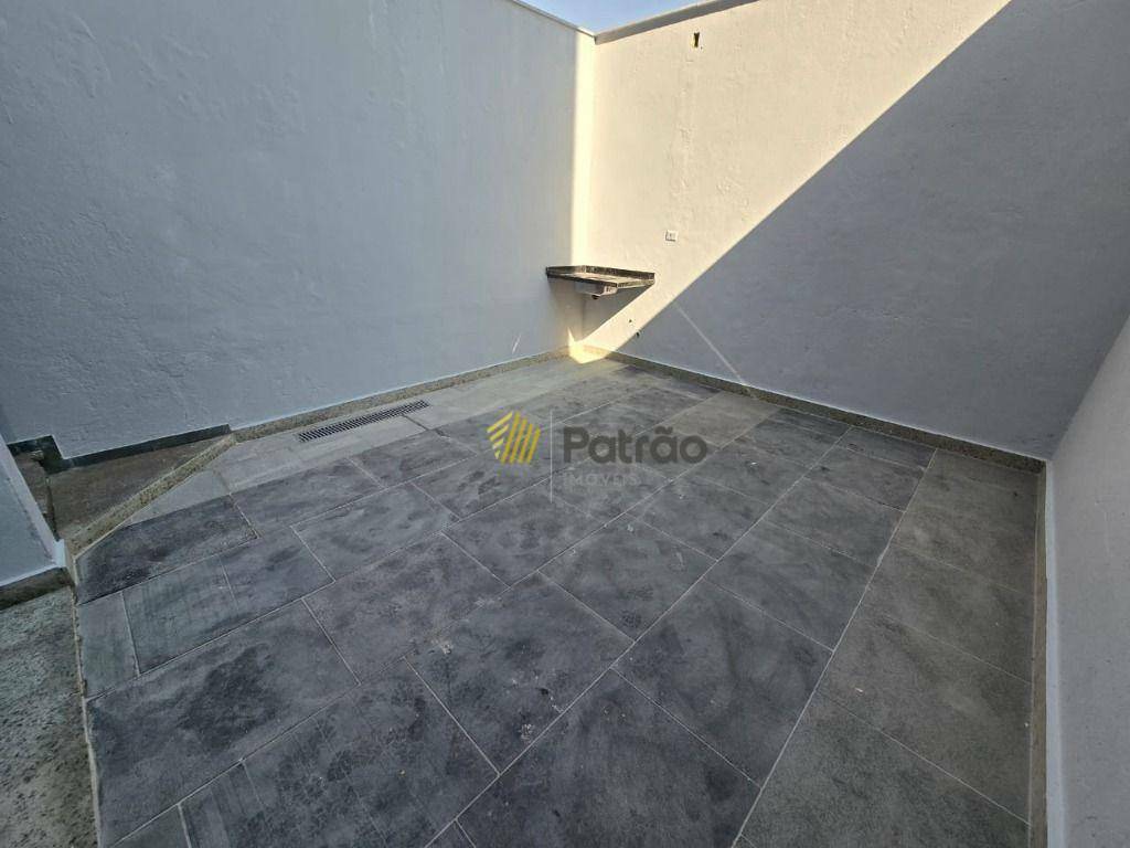 Sobrado à venda com 2 quartos, 174m² - Foto 3