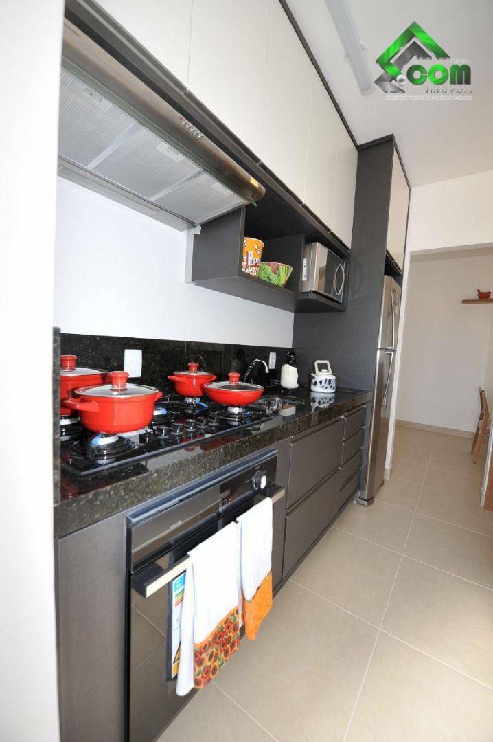 Apartamento à venda com 2 quartos, 77m² - Foto 7