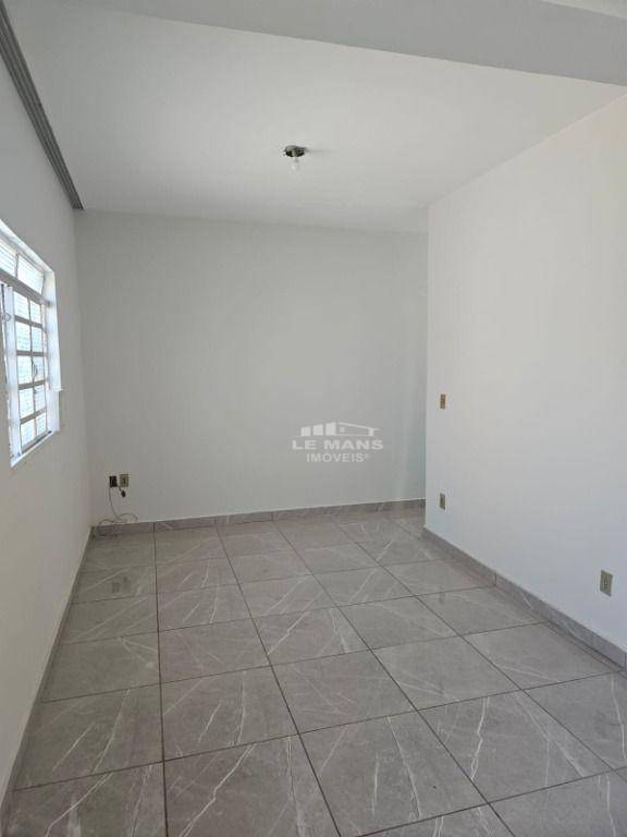 Casa à venda com 4 quartos, 160m² - Foto 24