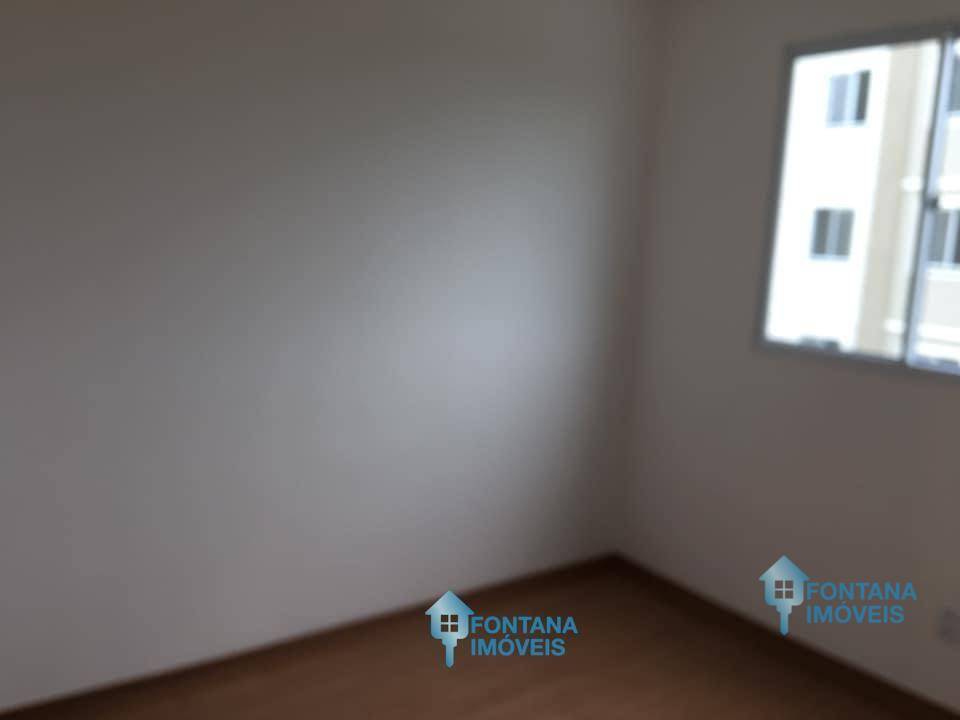 Apartamento à venda com 2 quartos, 45m² - Foto 4