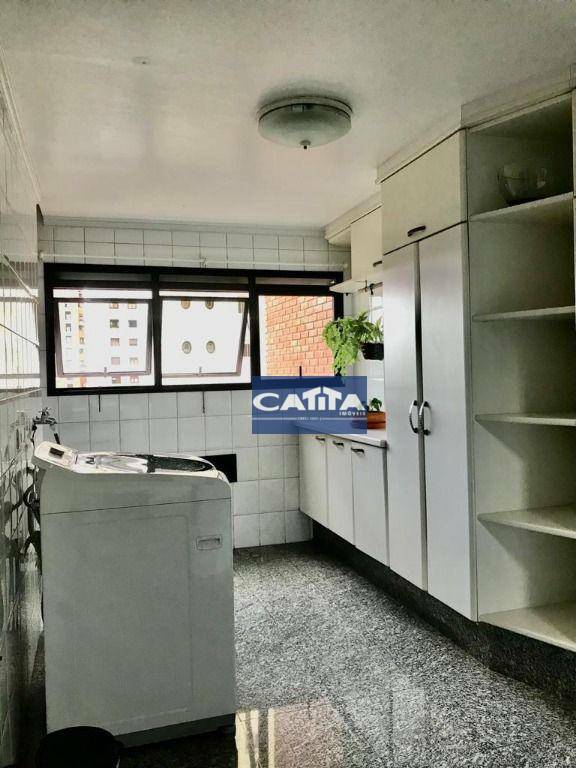 Apartamento à venda com 3 quartos, 137m² - Foto 30