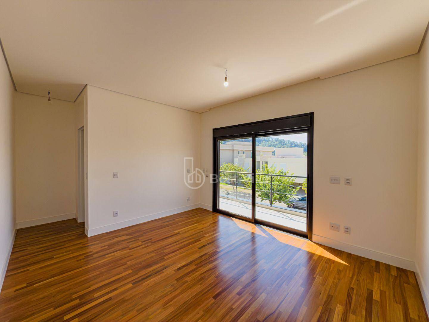 Casa de Condomínio à venda com 5 quartos, 434m² - Foto 24